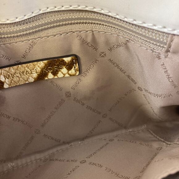 MICHAEL KORS SMALL STRAW AND LEATHER SNAKE PRINT CROSSBODY - Picture 9 of 10